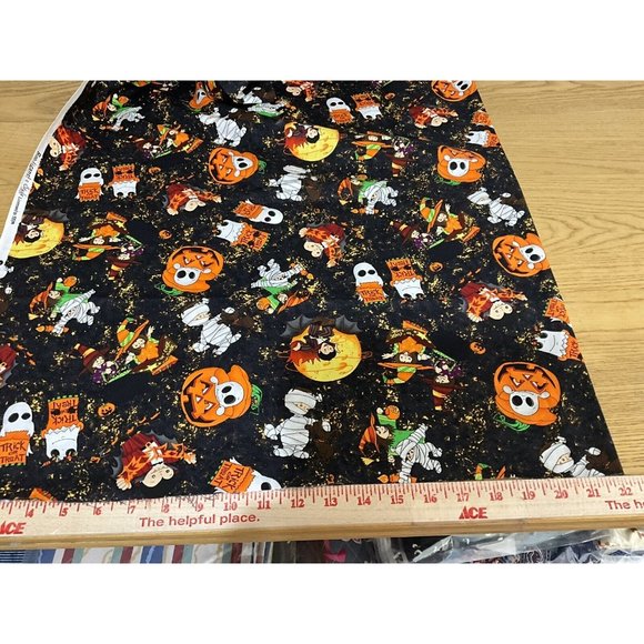 Boo-ligans Style Licensed to SSI Cotton Halloween Fabric 2.75 Yards x 44 Inch - Picture 10 of 16